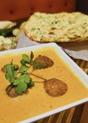 Malai Kofta with Garlic Naan