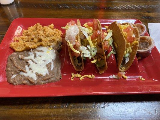 Taco Plate on Taco Tuesday ($6.99)!