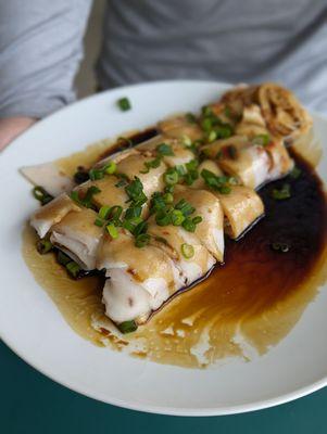 Char siu chang fen (plated at home with sauce and scallions)