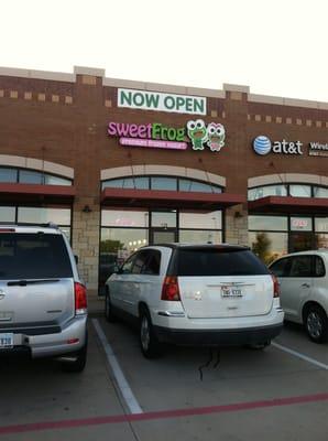 Front of Forney Sweet Frog