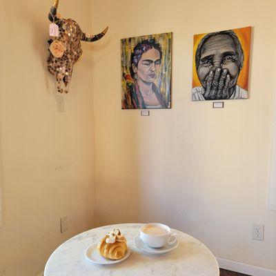 Art and Chai latte & Chai cream croissant