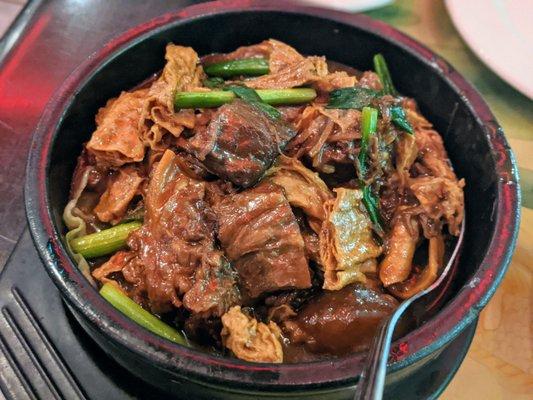 Beef brisket in clay pot