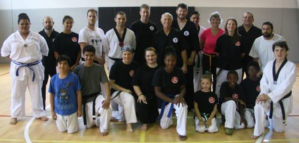 Bill "Superfoot" Wallace teaching his kickboxing method seminar to Jitae