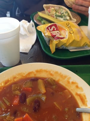 Vegetarian chili soup and veggie pita