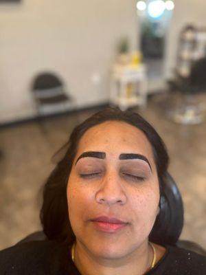 Brow Tinting With Henna