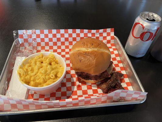 My Tri Tip sandwich and 8 oz side of Mac N Cheese as presented to me.