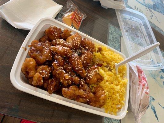 Delicious sesame chicken with fried rice