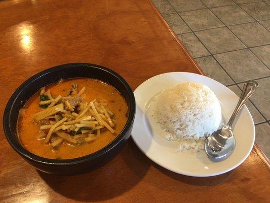 Red curry (beef)