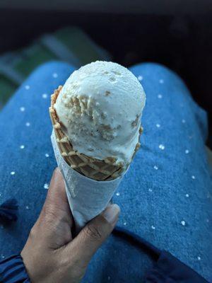 Tea and biscuit ice cream