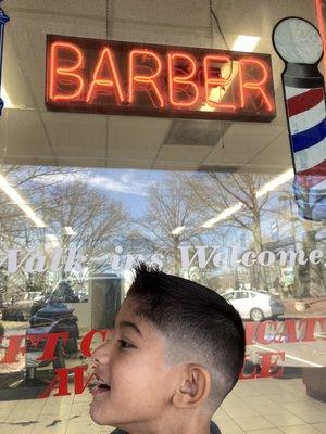 Excellent barber shop, great staff!