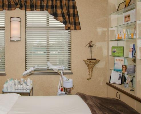 Fox Valley Plastic Surgery - Medical Spa Room