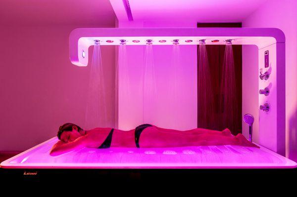 Aemotio Spa Bed by Lemi