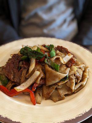 Drunken noodle with beef $12.95