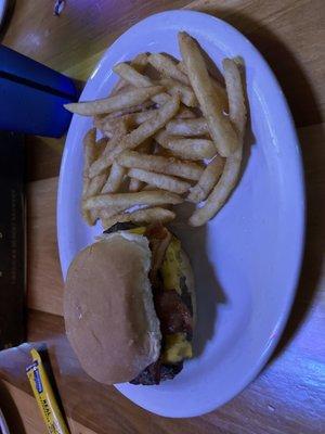 Bacon burger with fries