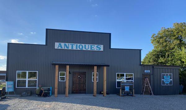 Junk & Disorderly Antiques