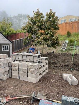 Retaining wall