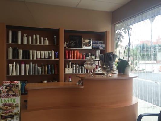 Front desk ! Many shampoos, conditioner, gels for every type of hair