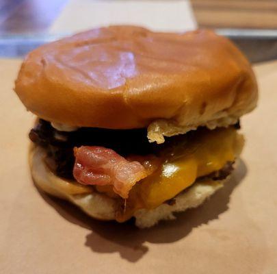 The Bardstown Burger: mushrooms, bacon, grilled onions and burger goodness