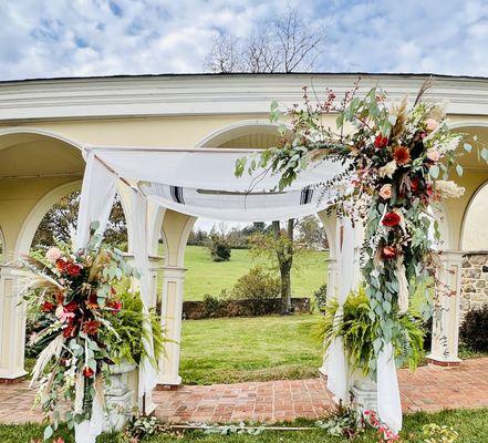 The chuppah/ wedding arch