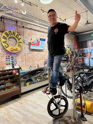 Meet the Business Owner. Thiwa is a 22-year Navy Veteran from Carbondale, IL. He's the 2nd generation owner of Carbondale Cycle Co.