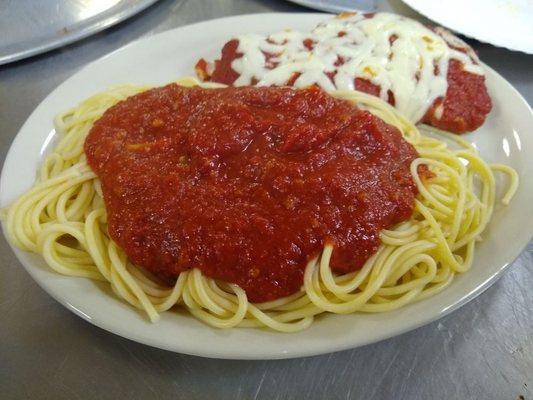 Chicken parm dinner. Your choice of spaghetti or rigatoni. Comes with side salad, bread and butter! $9.50