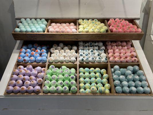 Bath bombs