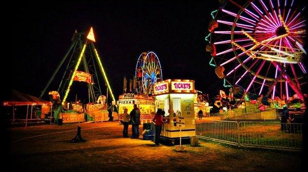 Frightland Haunted Attractions also offers a full Amusement park with rides, games and carnival food.