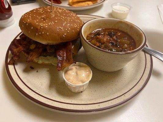 Bacon mushroom and cheddar burger with side soup chili