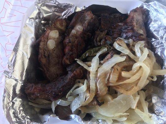 The bbq ribs with grilled onions