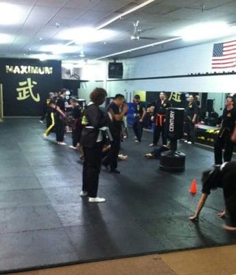 Adult Superfoot System (kickboxing) Classes