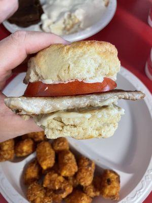 Tenderloin biscuit add mayonnaise n tomato