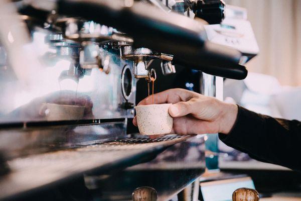 Cloud9 Coffee barista pulling espresso