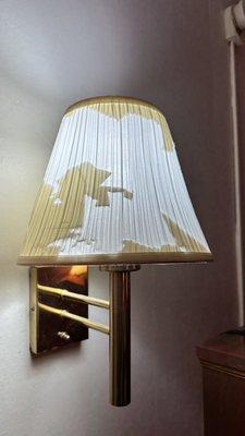 Lamp shade