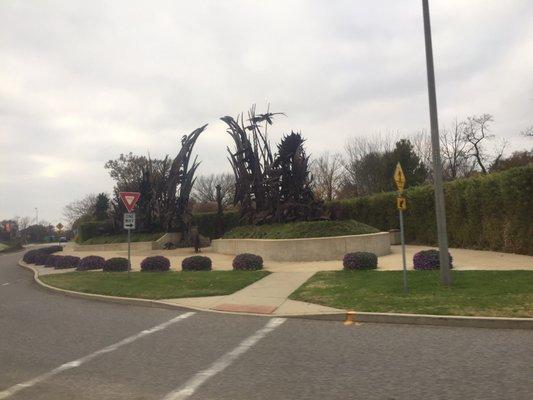 Beautiful sculpture in front of the zoo.