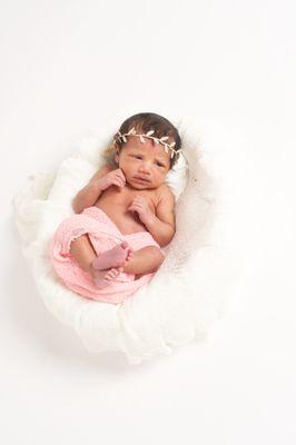 Infant photography in studio