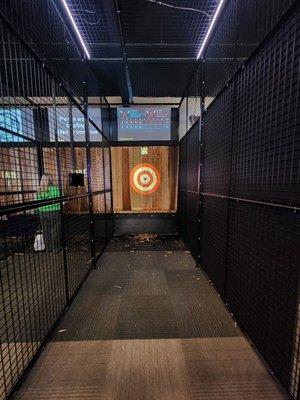 Axe throwing, lane 6