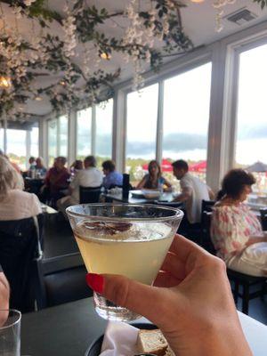 Lemon martini- very expensive 20$