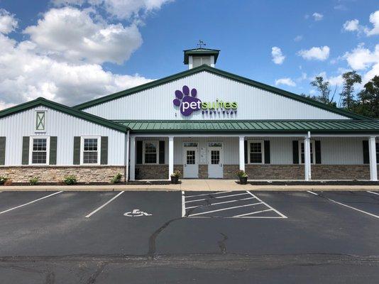 PetSuites Sharonville