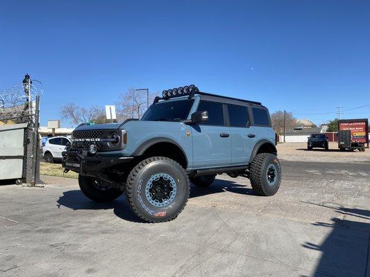 2021 Ford Bronco 6" Lift,  Wheels, Tires, Light bar, bumper.