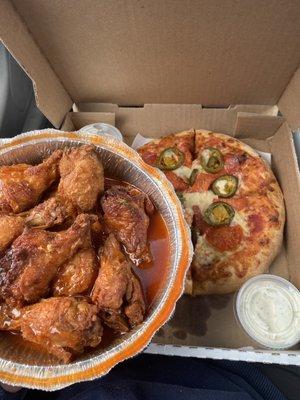 buffalo wings and a small pizza