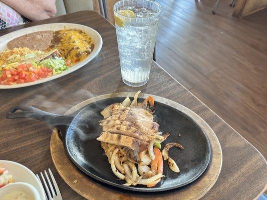 Lunch Chicken Fajitas  Lunch Combination Plate