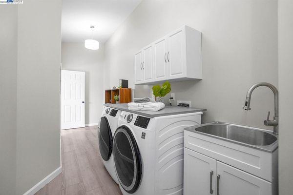 Finished Laundry Room