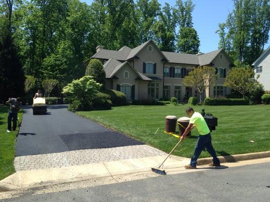 Driveway paving in Northern Virginia. WP paves driveways and parking lots all over the Washington D.C. area.