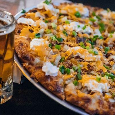 Loaded Baked Potato Pizza