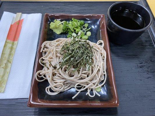 Cold Plain Soba Noodle with dip sauce