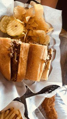 Philly Cheesesteak w/ potato chips & pickles