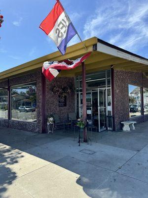 Outside view of shop door.