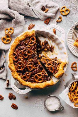 Pecan pretzel chocolate pie