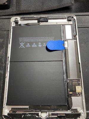 iPad Air with all components exposed with Lcd taken out