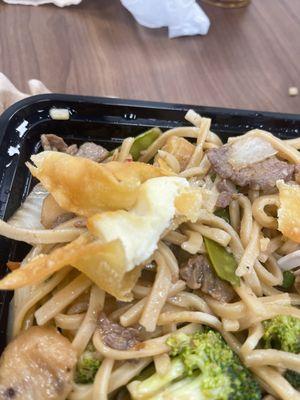 LO MEIN BEEF NOODLES